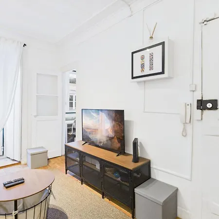 Apartament Charming 1br In The Heart Of Bairro Alto | By Airnest *