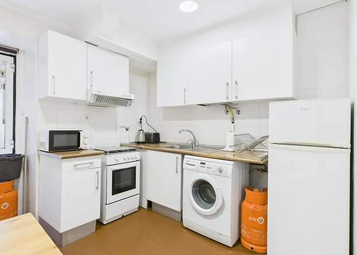 Charming 1br In The Heart Of Bairro Alto | By Airnest Apartment