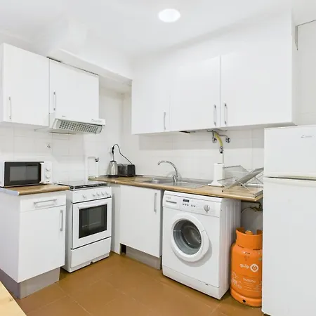 Charming 1br In The Heart Of Bairro Alto | By Airnest Lägenhet