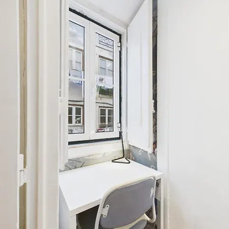 Lägenhet Charming 1br In The Heart Of Bairro Alto | By Airnest *