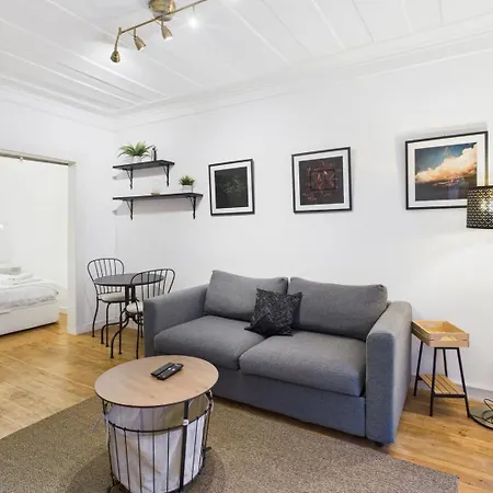 Lejlighed Charming 1br In The Heart Of Bairro Alto | By Airnest Lisboa